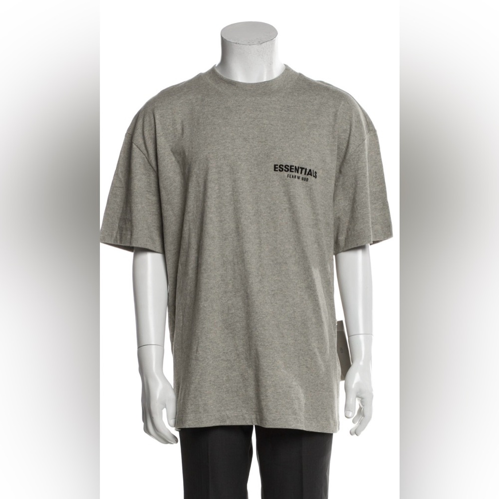 AUTHENTIC NWT Men’s Fear of God Essentials Gray Tee Shirt!
